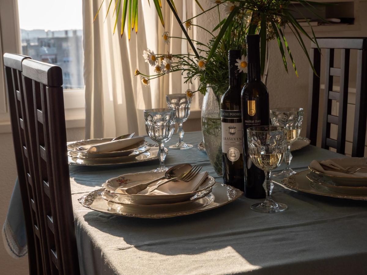 Art Apartment Sole Пула Екстериор снимка