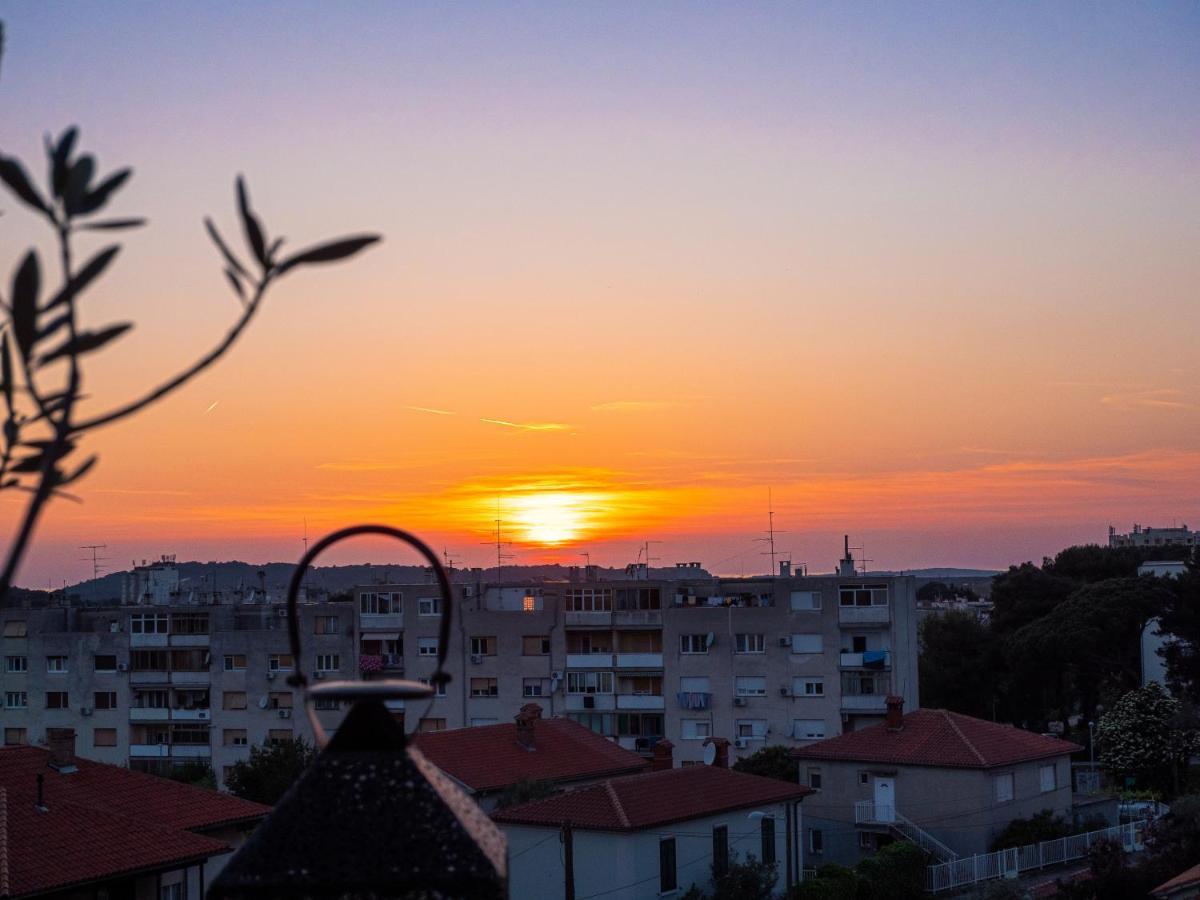 Art Apartment Sole Пула Екстериор снимка