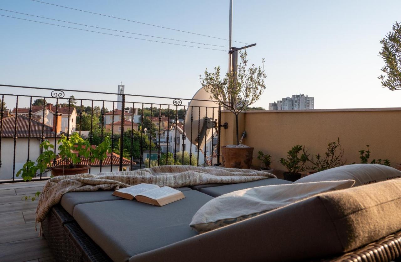 Art Apartment Sole Пула Екстериор снимка